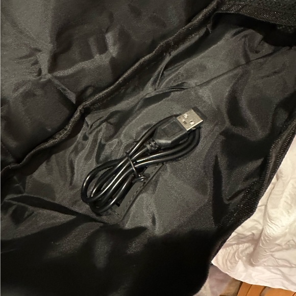 BRAND NEW travel backpack - Picture 6 of 6